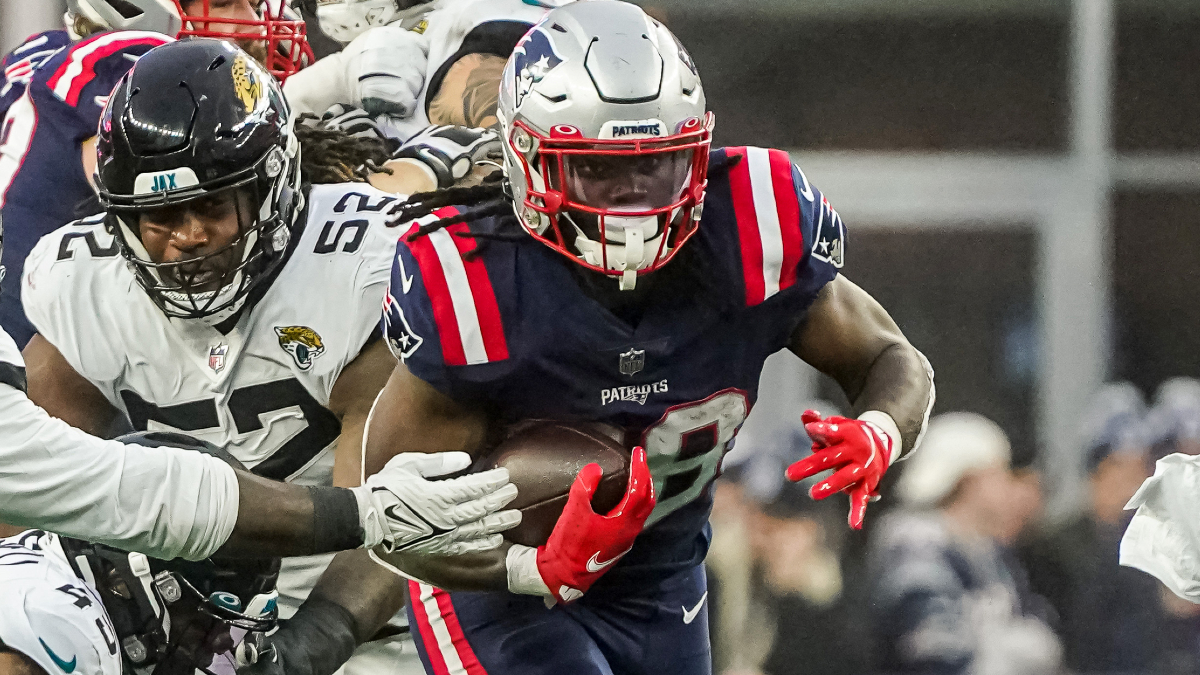 New England Patriots running back Rhamondre Stevenson