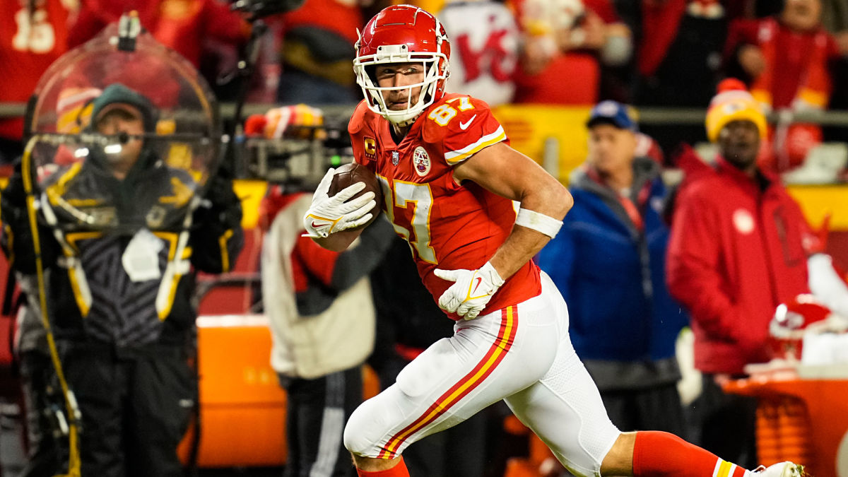 Kansas City Chiefs tight end Travis Kelce