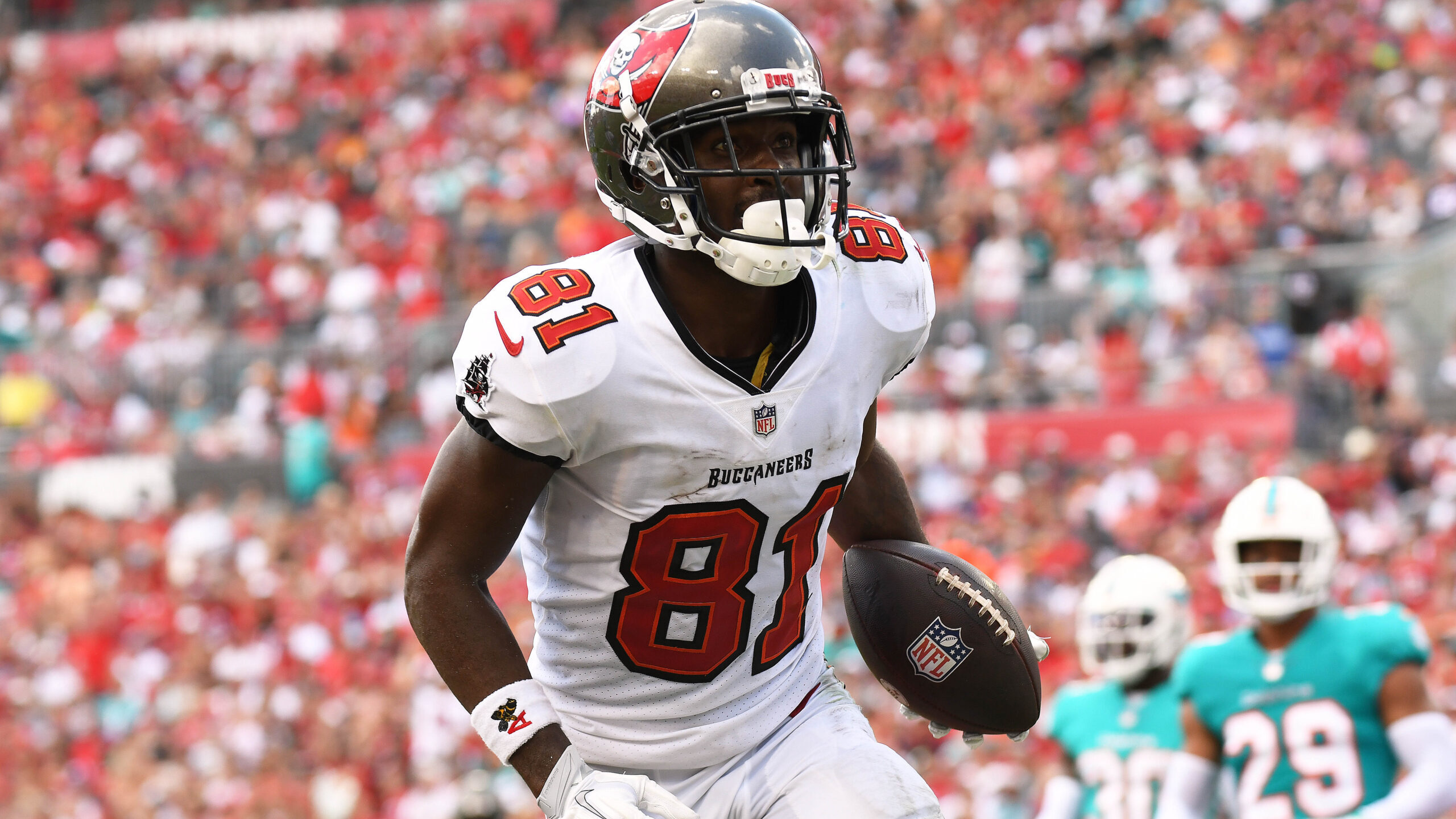 NFL: Miami Dolphins at Tampa Bay Buccaneers