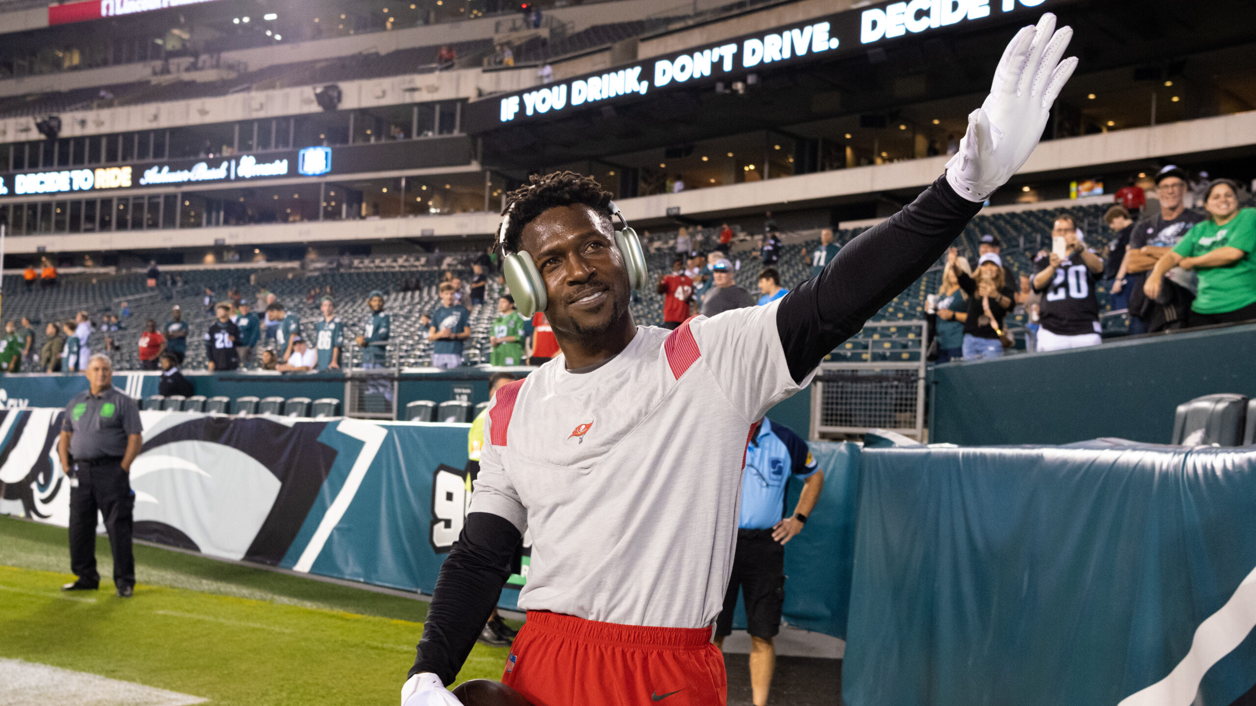 NFL: Tampa Bay Buccaneers at Philadelphia Eagles