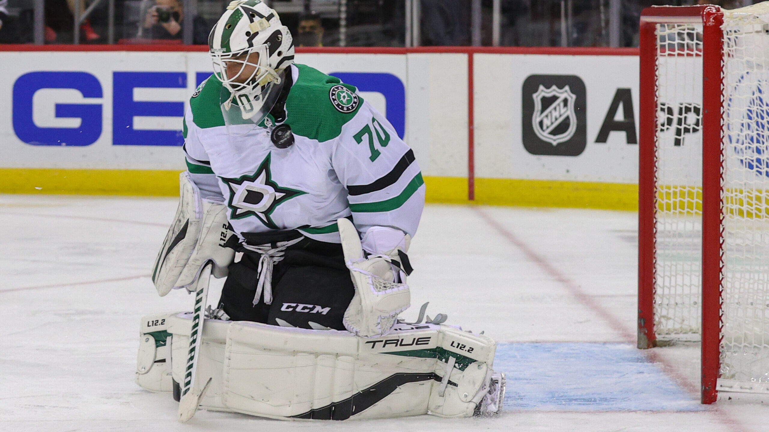 NHL: Dallas Stars at New Jersey Devils