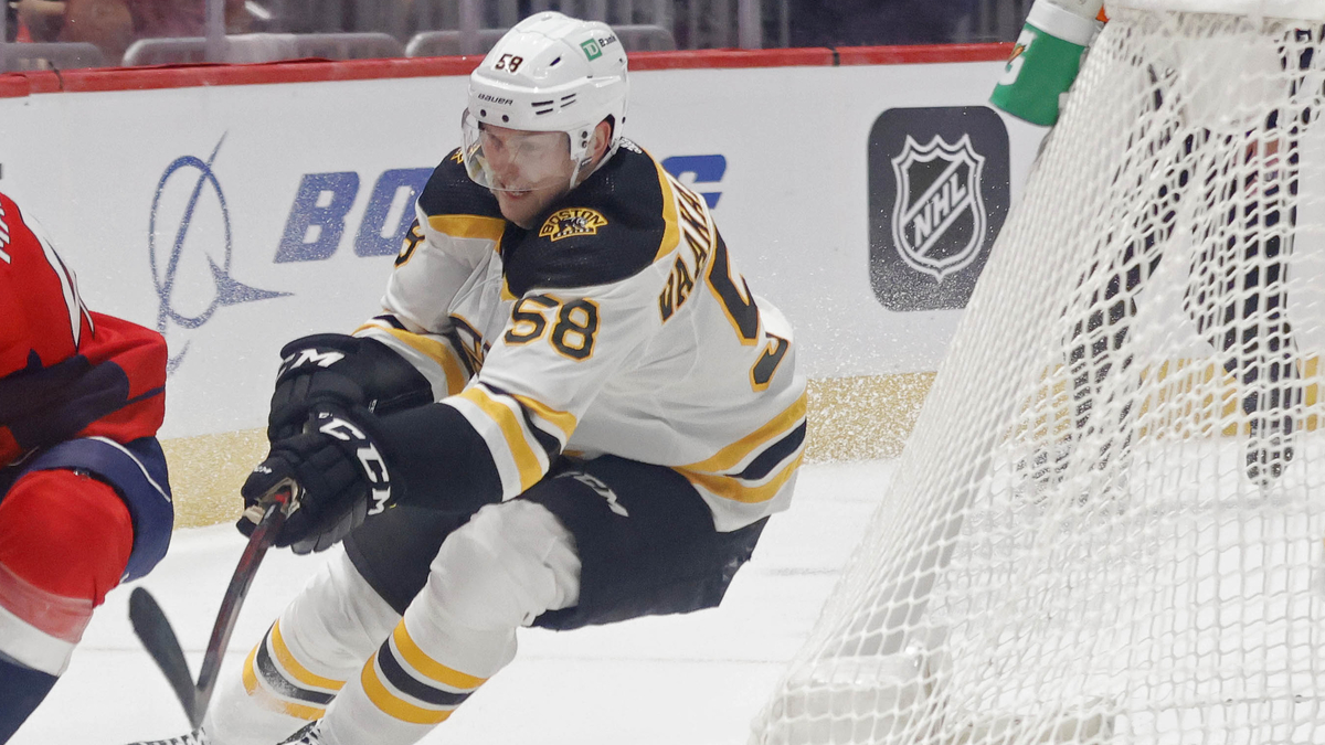 Boston Bruins defenseman Urho Vaakanainen