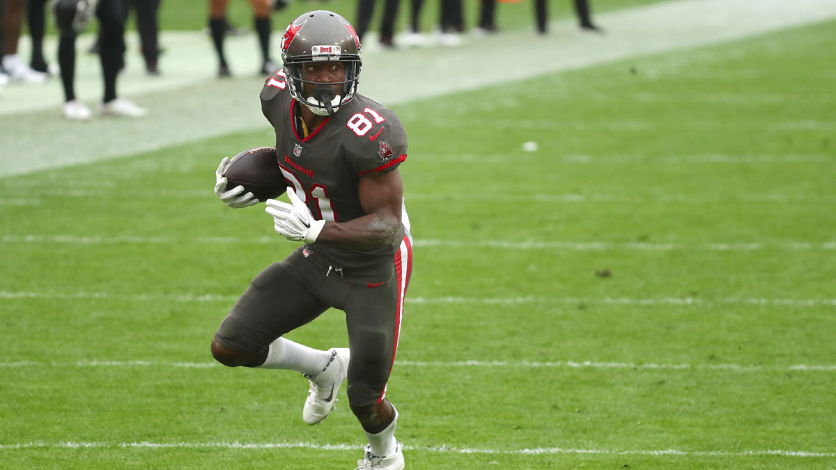 Tampa Bay Buccaneers wide receiver Antonio Brown