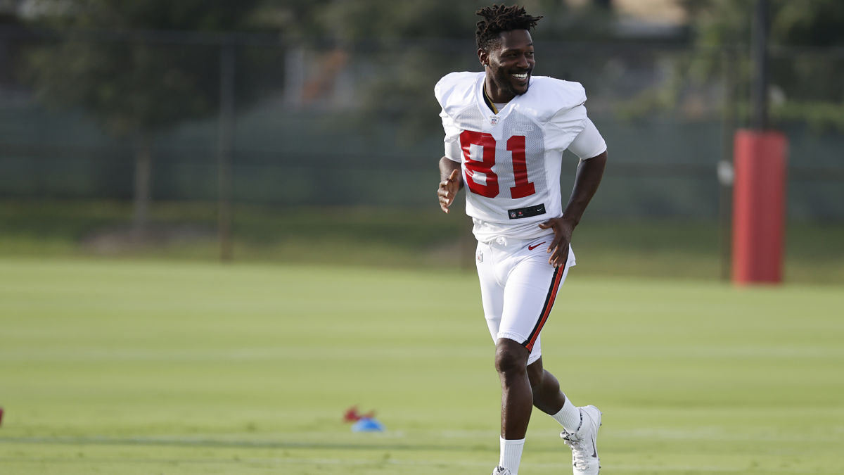 Tampa Bay Buccaneers wide receiver Antonio Brown