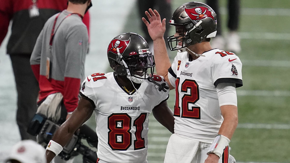 Tampa Bay Buccaneers wide receiver Antonio Brown, quarterback Tom Brady