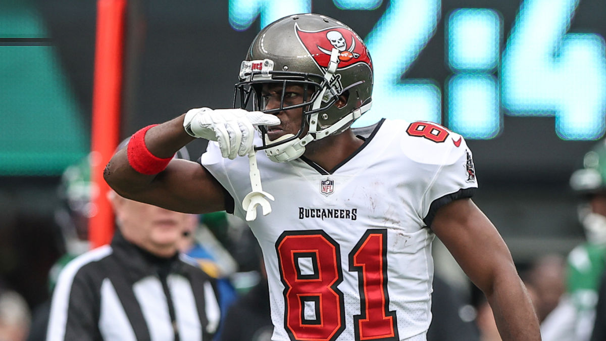 Tampa Bay Buccaneers wide receiver Antonio Brown
