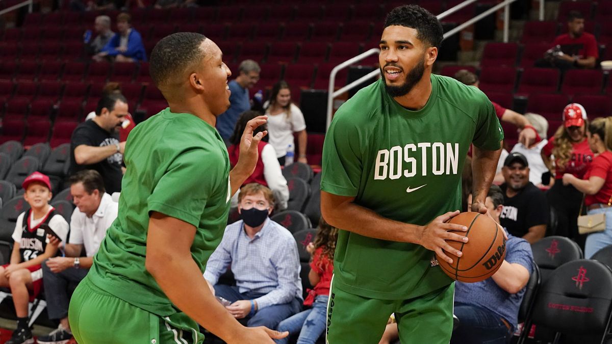 Boston Celtics forwards Grant Williams and Jayson Tatum
