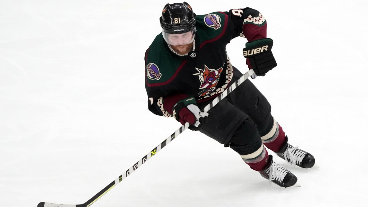 Arizona Coyotes winger Phil Kessel
