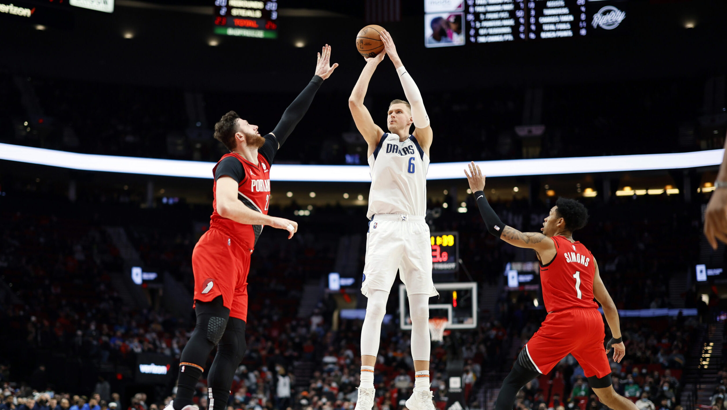 NBA: Dallas Mavericks at Portland Trail Blazers