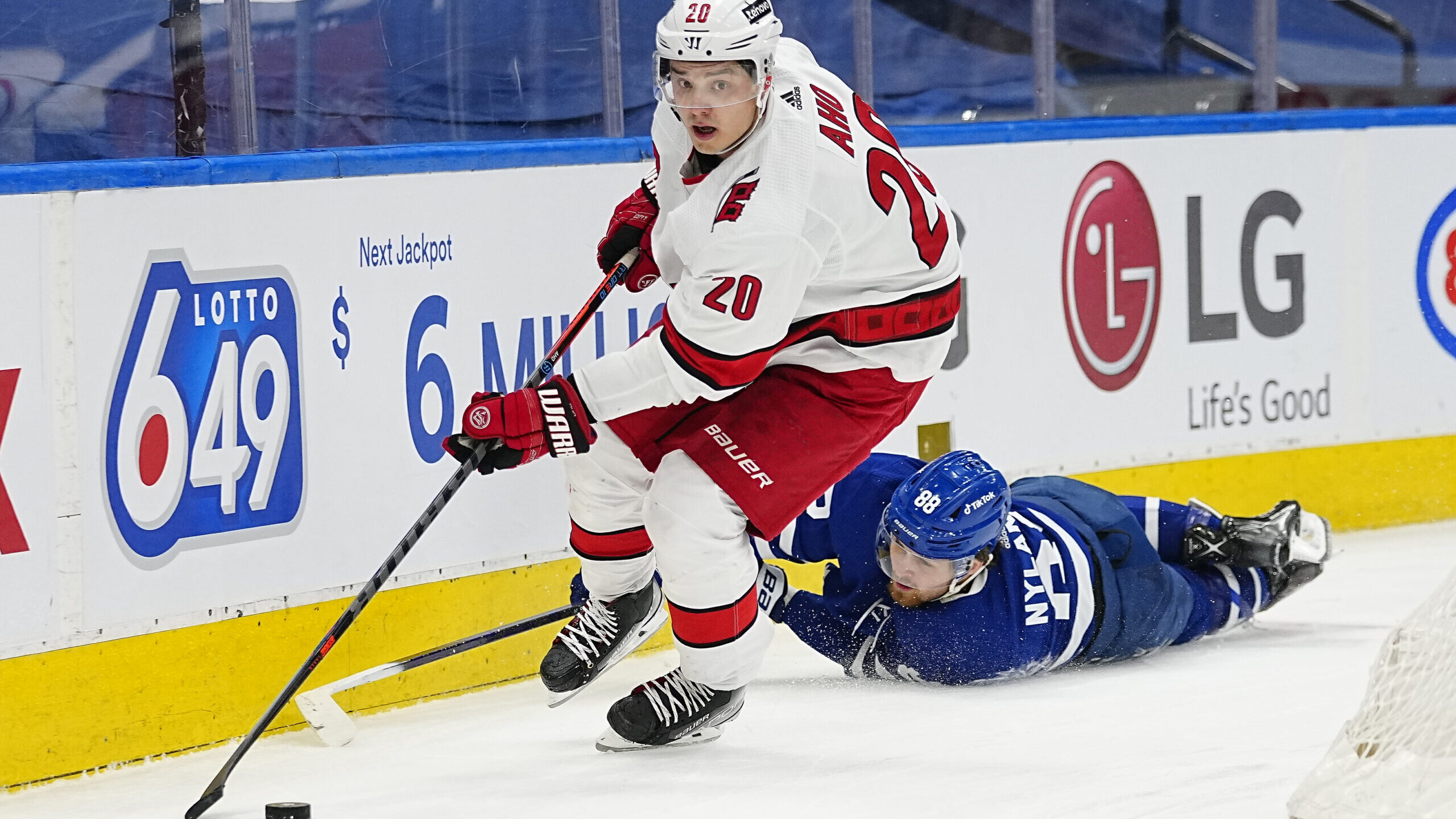 NHL: Carolina Hurricanes at Toronto Maple Leafs