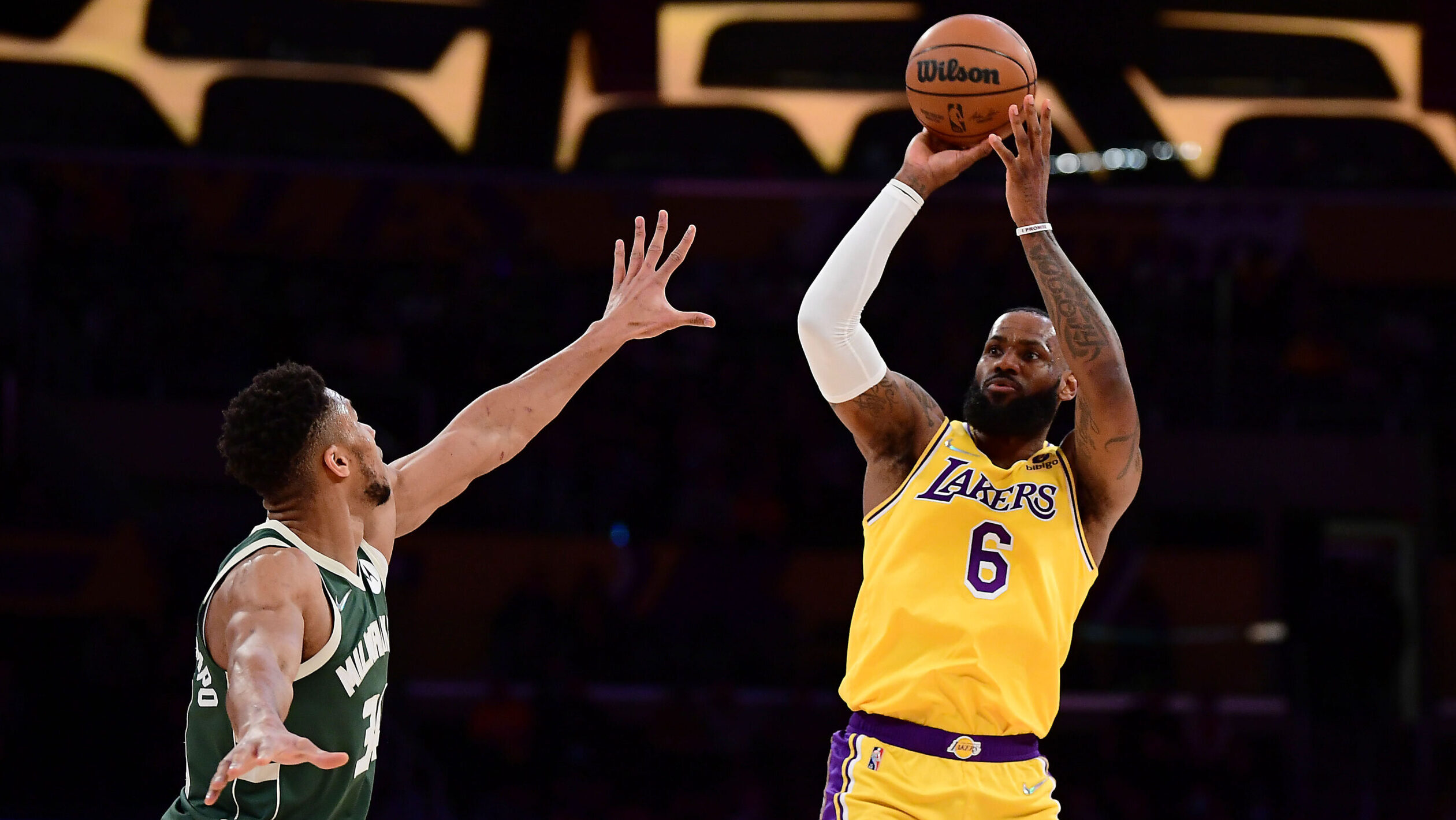NBA: Milwaukee Bucks at Los Angeles Lakers