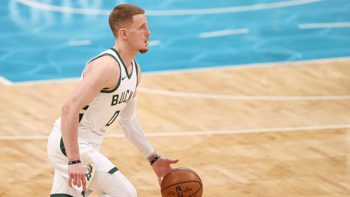 Milwaukee Bucks guard Donte DiVincenzo