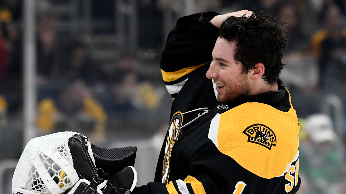 Boston Bruins goalie Jeremy Swayman