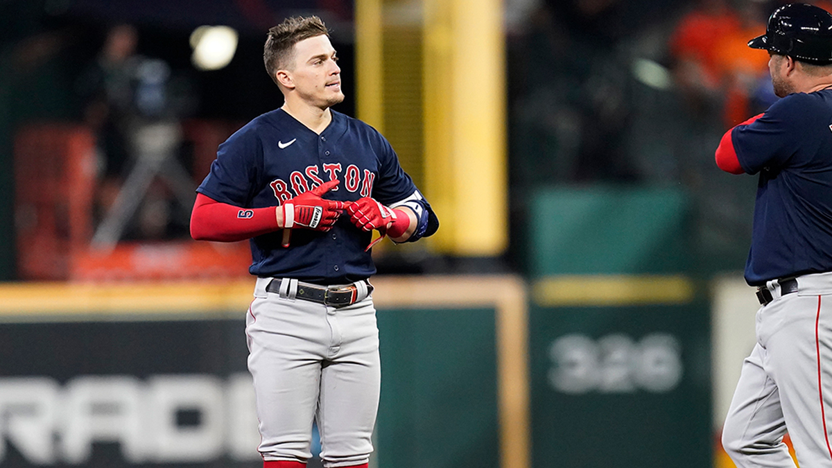 Boston Red Sox outfielder Enrique Hernandez