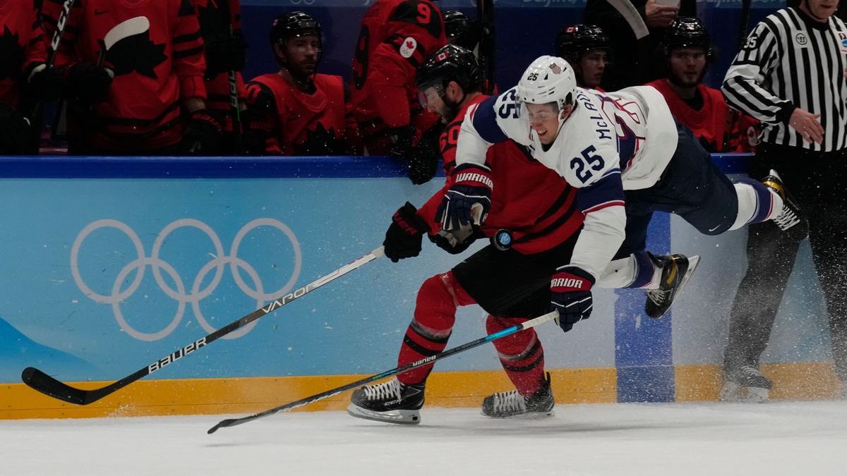 Boston Bruins forward Marc McLaughlin