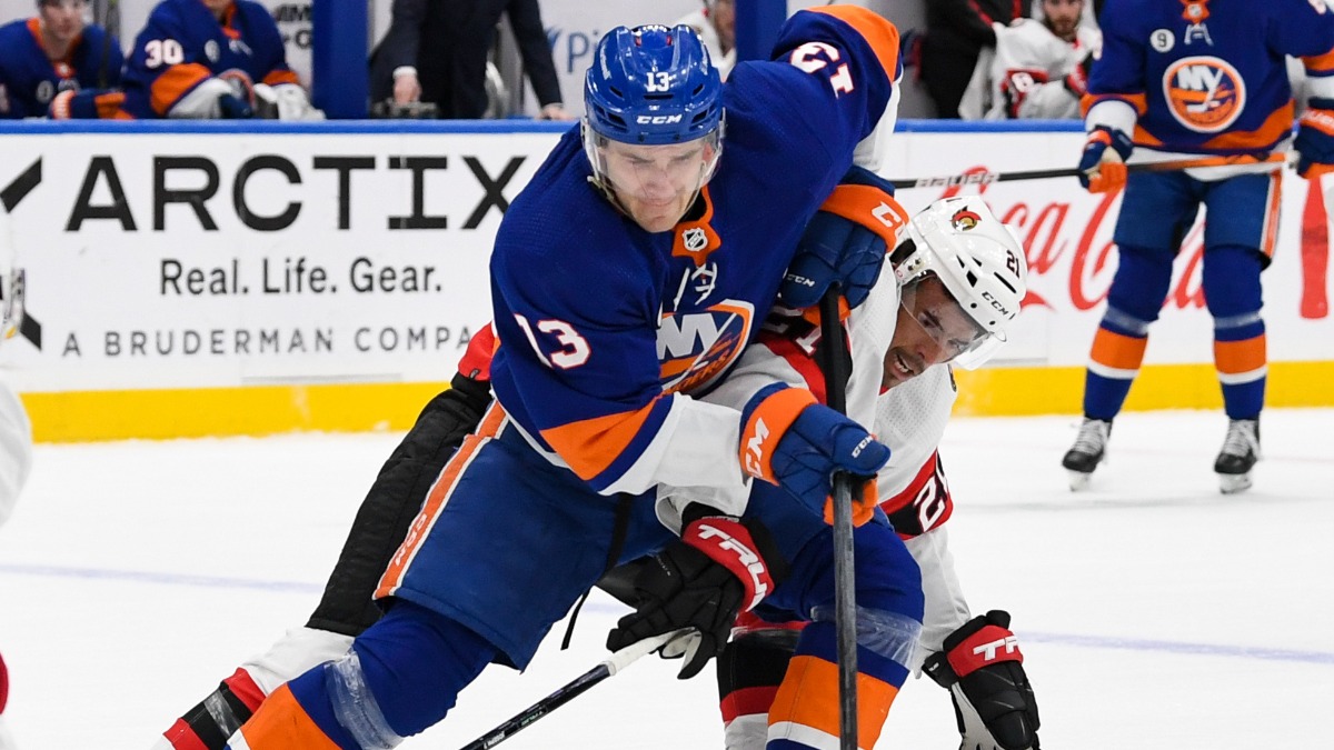 New York Islanders forward Mat Barzal