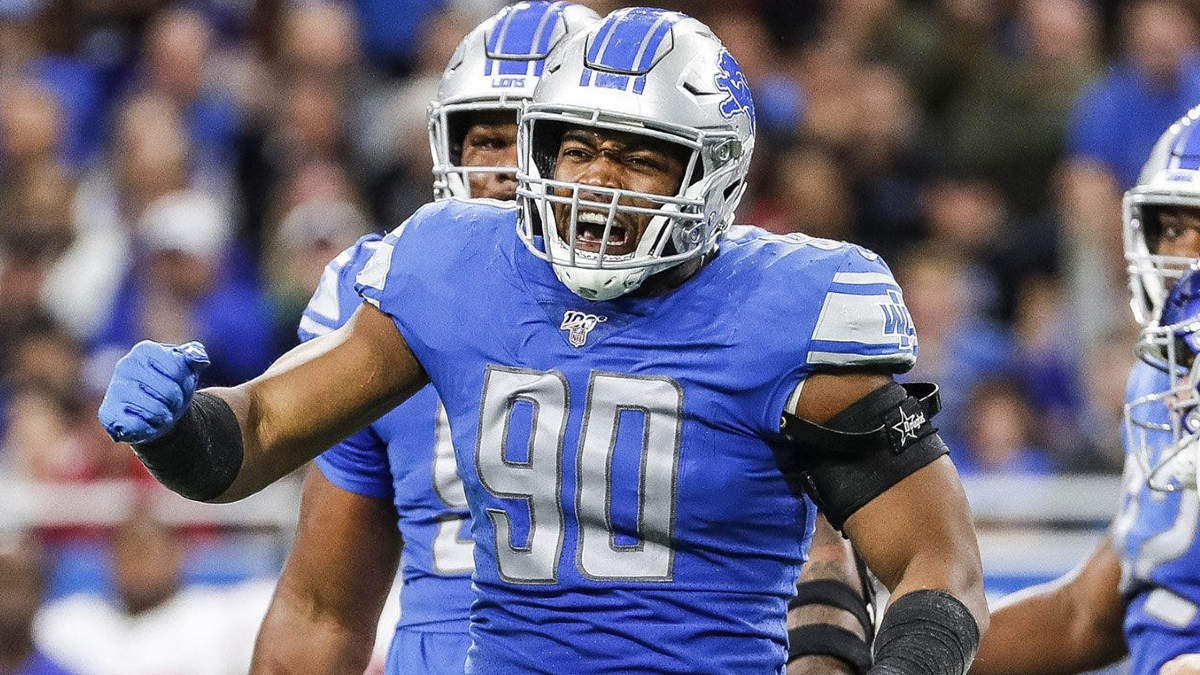 Lions defensive end Trey Flowers