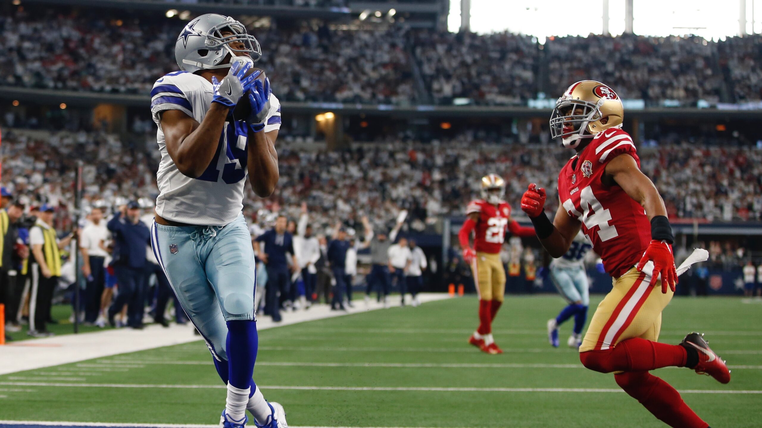 NFL: NFC Wild Card Playoff-San Francisco 49ers at Dallas Cowboys