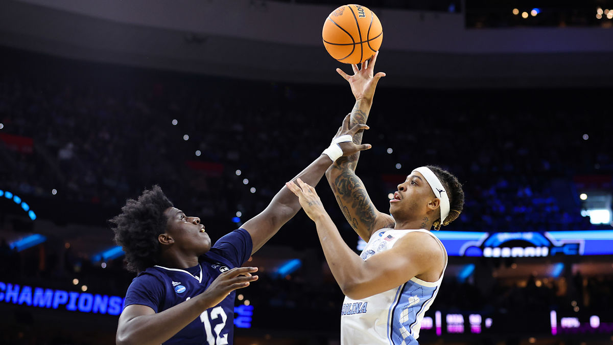 North Carolina Tar Heels forward Armando Bacot