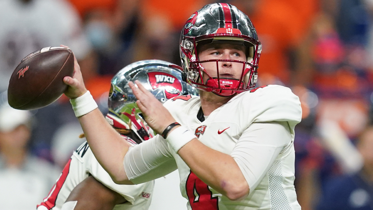 Western Kentucky Hilltoppers quarterback Bailey Zappe