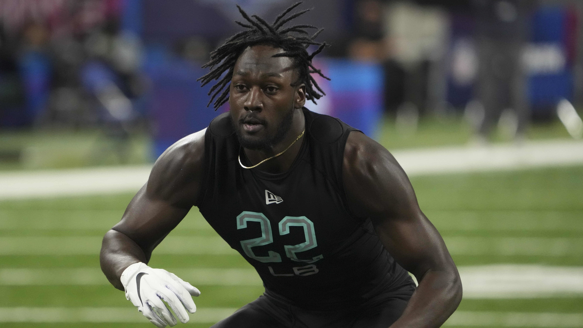 Utah linebacker Devin Lloyd