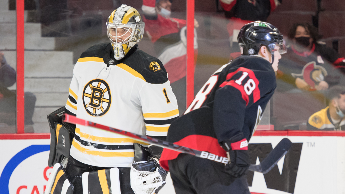 Boston Bruins goalie Jeremy Swayman