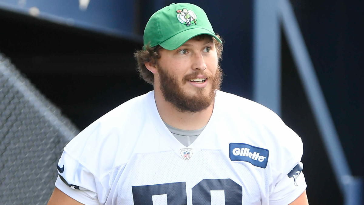 New England Patriots offensive linebacker Cole Strange