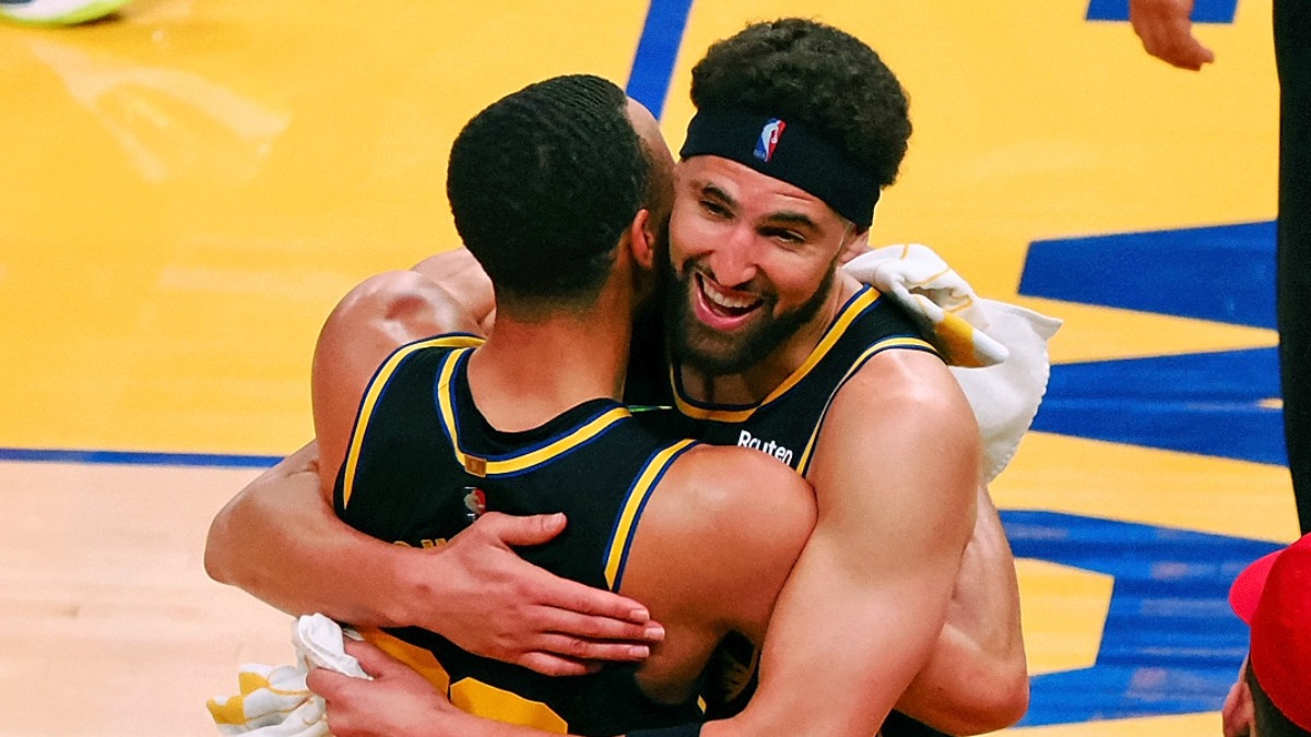 Golden State Warriors guards Stephen Curry and Klay Thompson