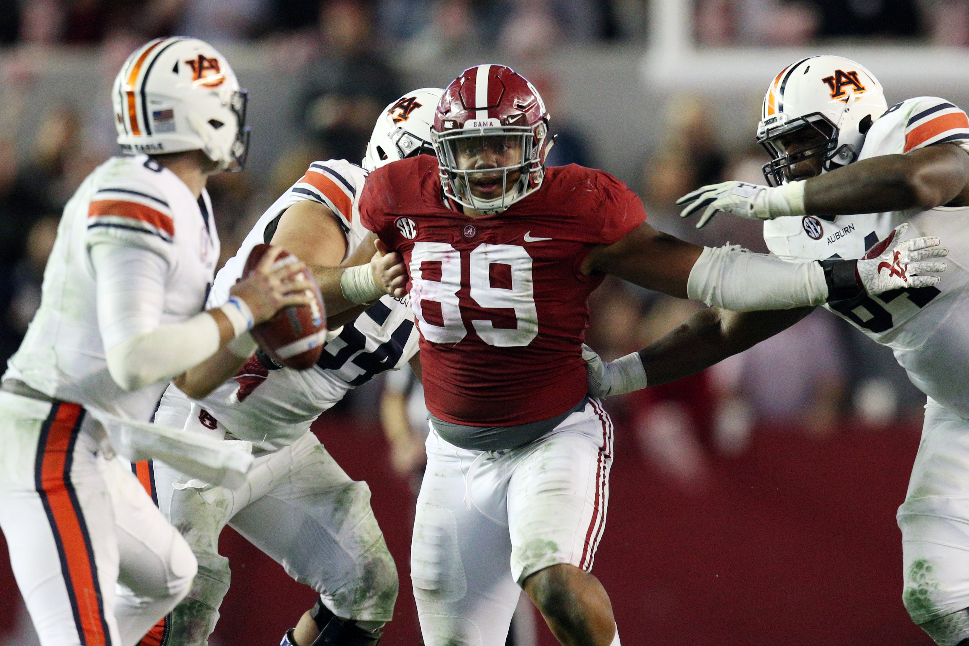 Alabama Crimson Tide defensive lineman