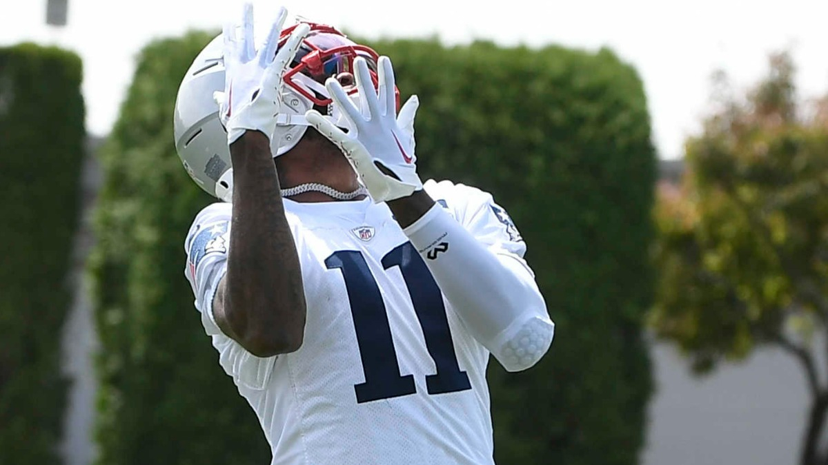 New England Patriots receiver DeVante Parker