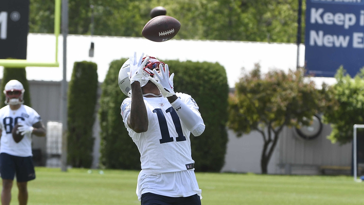 New England Patriots wide receiver DeVante Parker