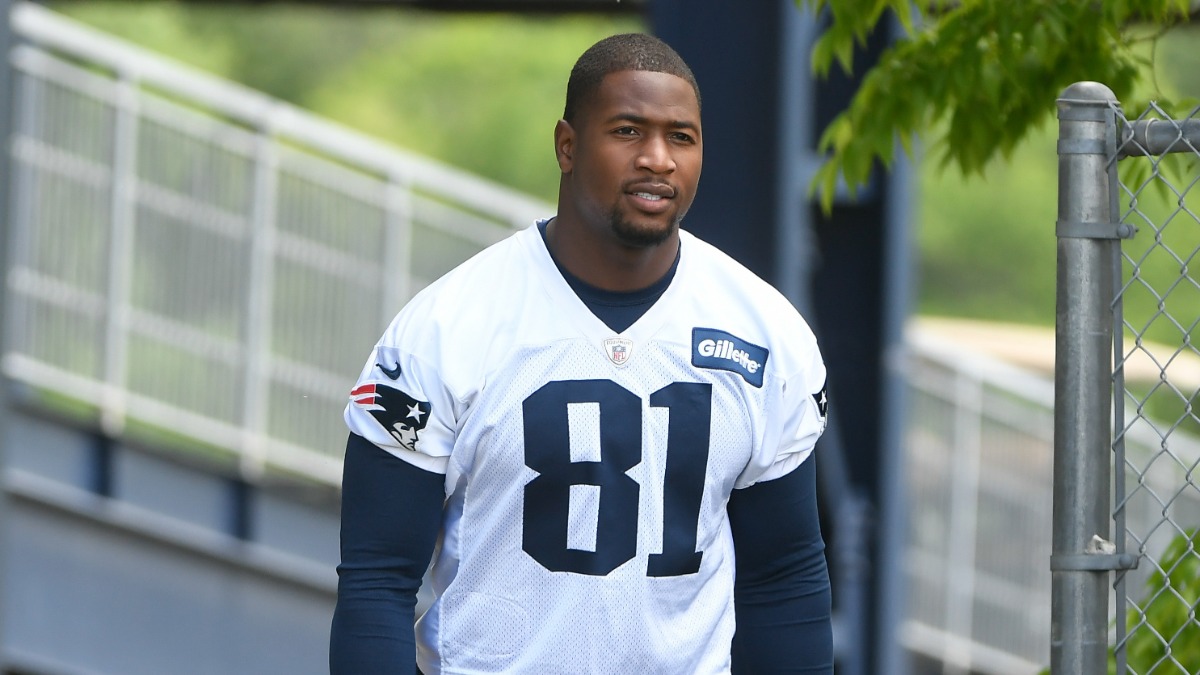 New England Patriots tight end Jonnu Smith