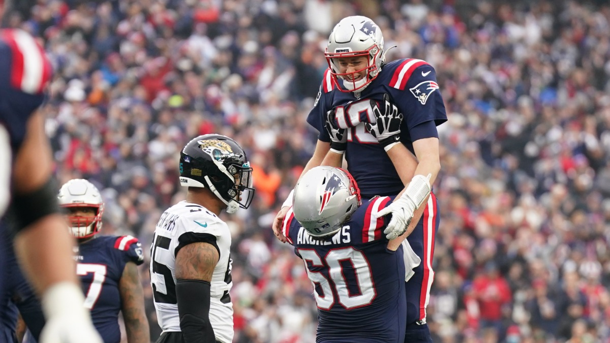 New England Patriots quarterback Mac Jones and center David Andrews