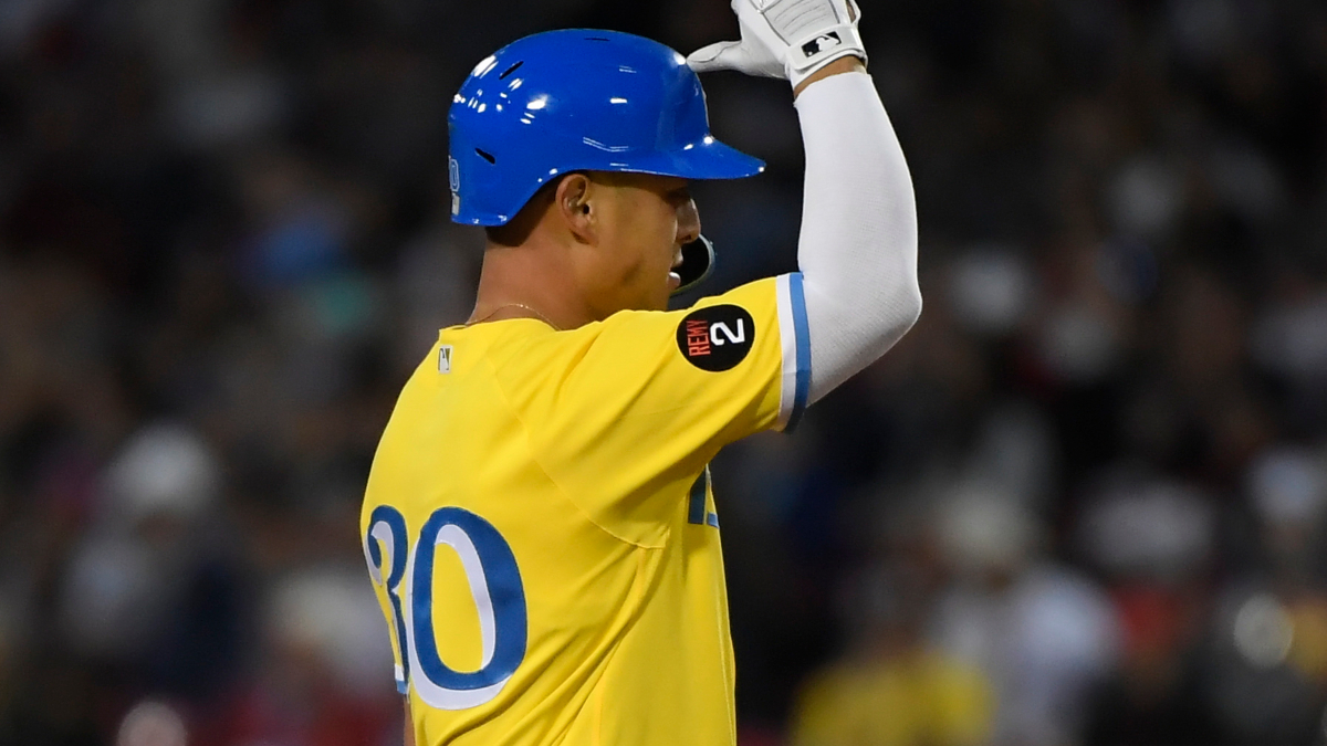 Boston Red Sox outfielder Rob Refsnyder