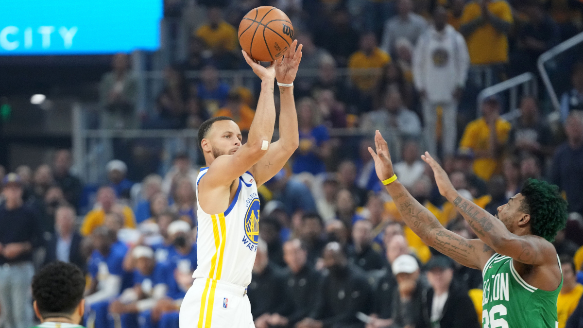 Golden State Warriors guard Stephen Curry