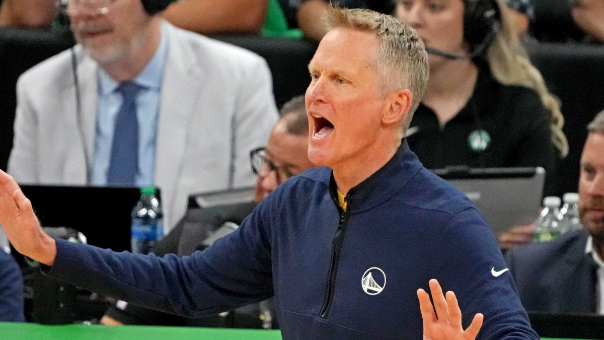 Golden State Warriors head coach Steve Kerr