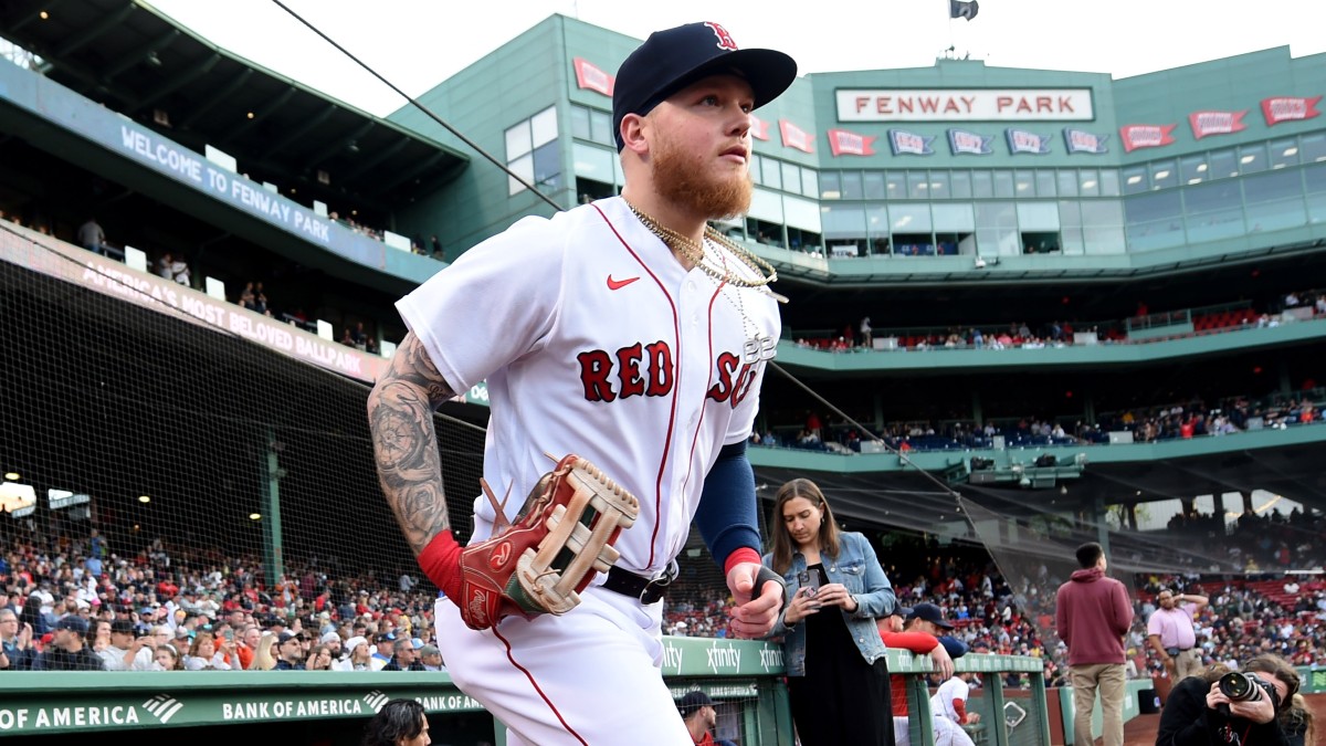 Boston Red Sox left fielder Alex Verdugo