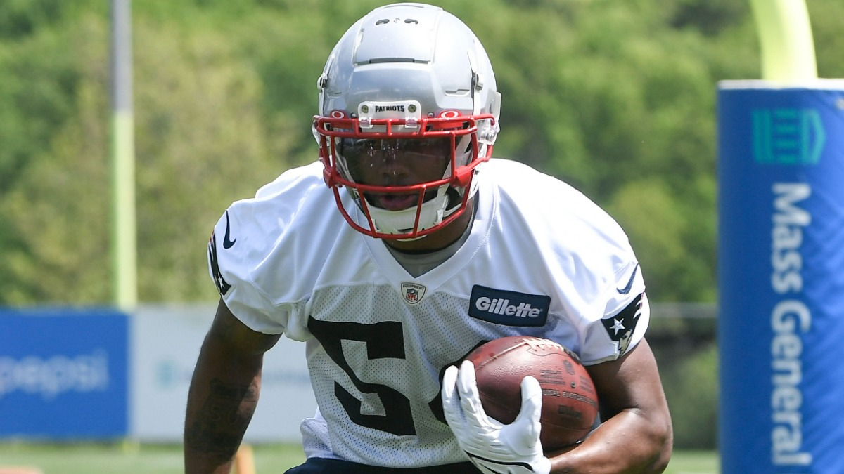 New England Patriots running back Pierre Strong