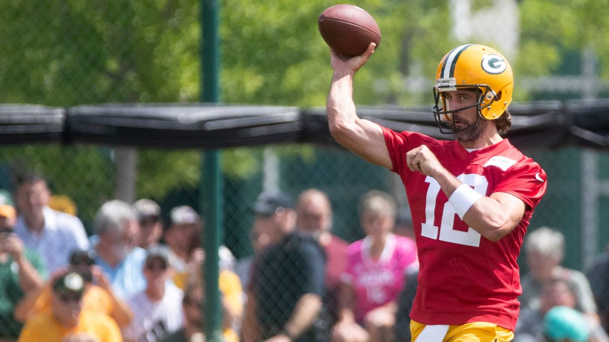Green Bay Packers quarterback Aaron Rodgers