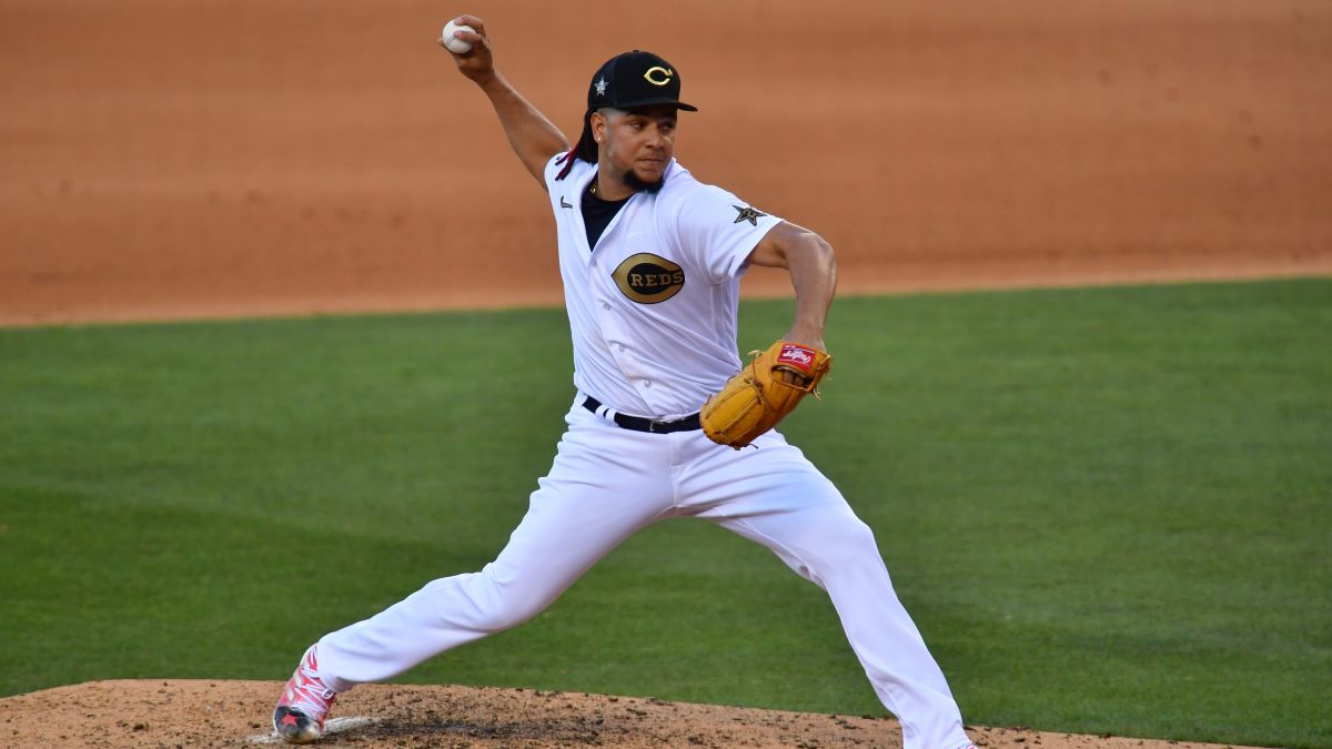 Cincinnati Reds pitcher Luis Castillo