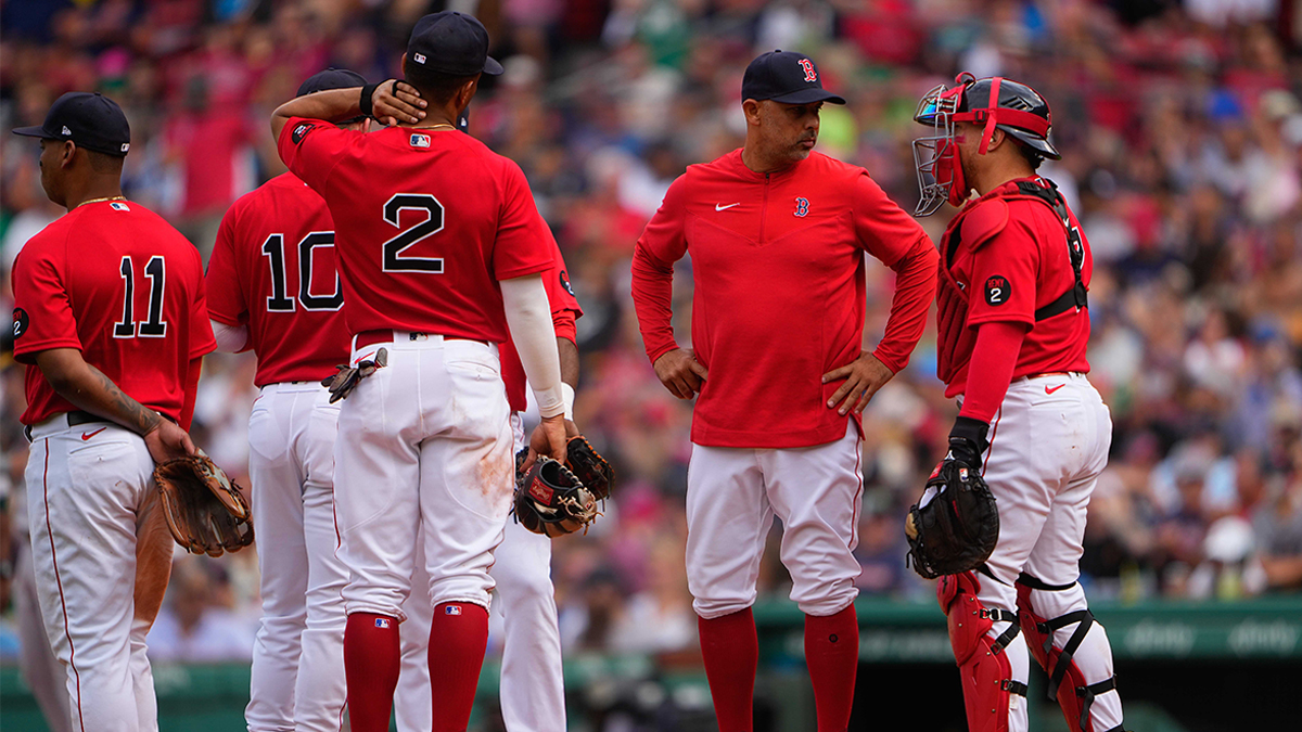 Boston red Sox manager Alex Cora