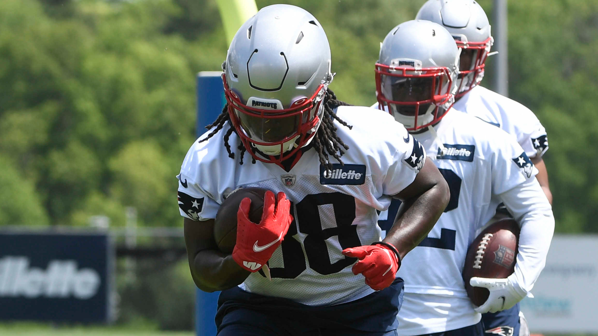 New England Patriots running back Rhamondre Stevenson