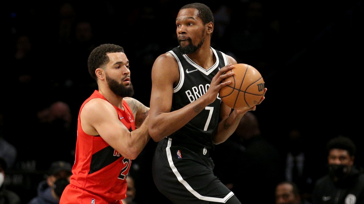 Brooklyn Nets forward Kevin Durant (7), Toronto Raptors guard Fred VanVleet (23)