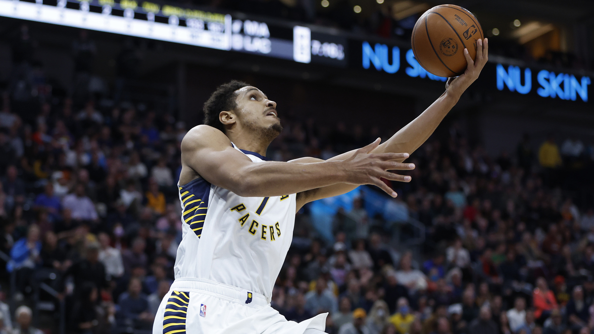 Boston Celtics guard Malcolm Brogdon