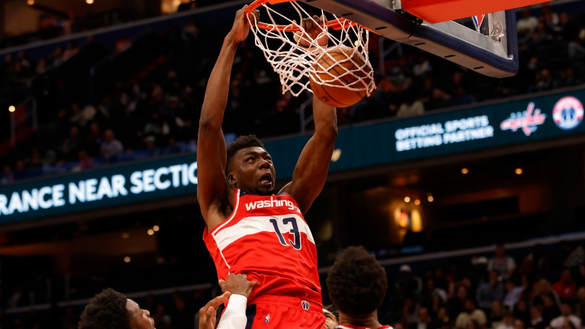 Los Angeles Lakers center Thomas Bryant