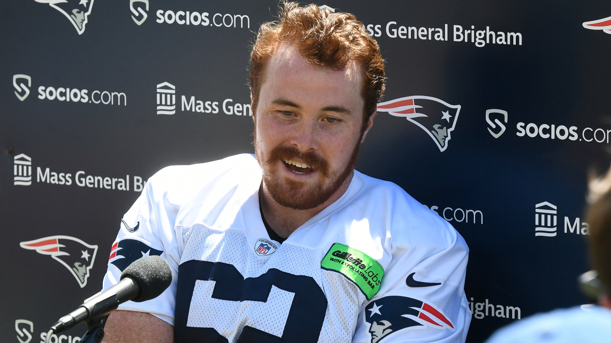 New England Patriots offensive lineman Bill Murray