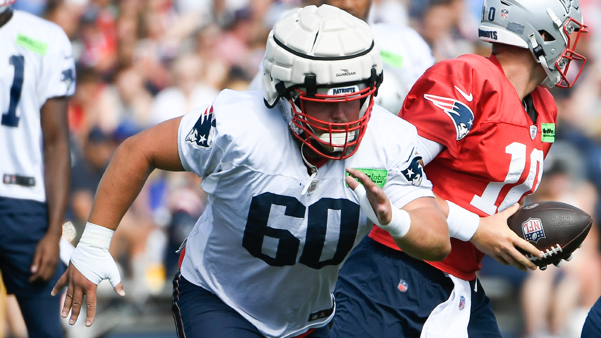 New England Patriots center David Andrews