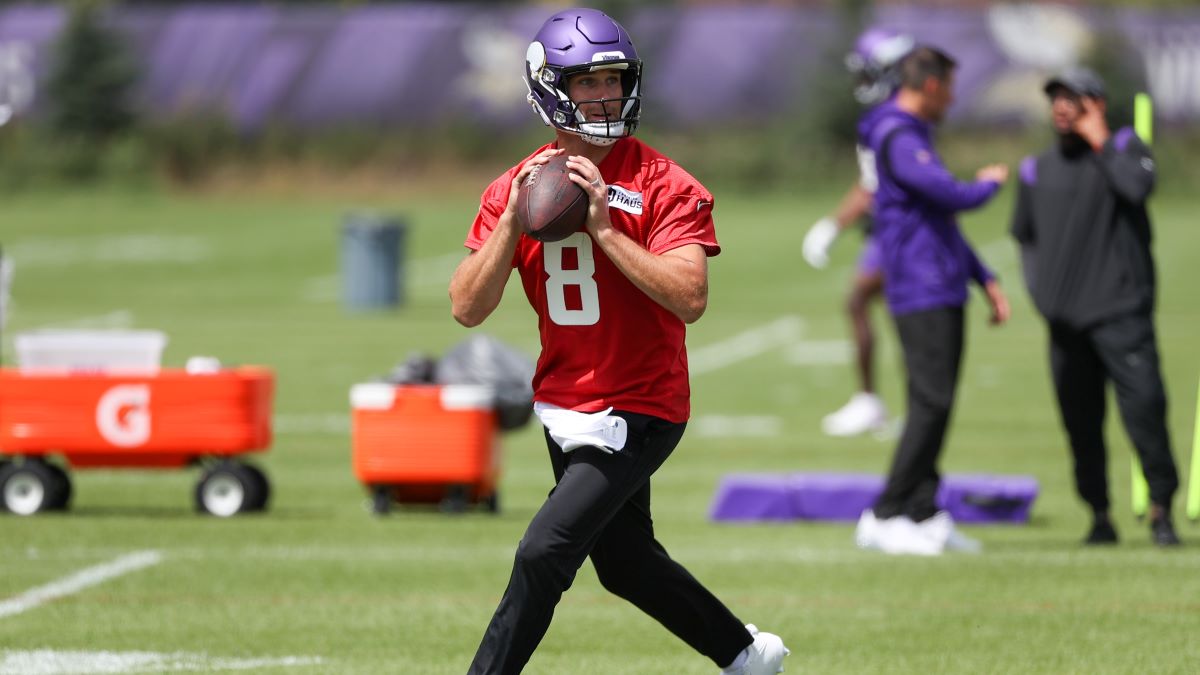 Minnesota Vikings quarterback Kirk Cousins