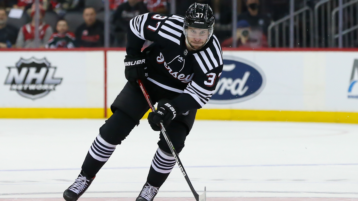 Boston Bruins forward Pavel Zacha