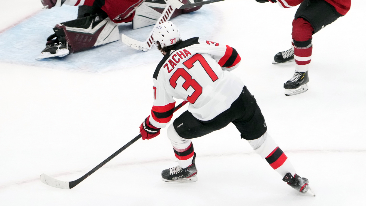 Boston Bruins forward Pavel Zacha